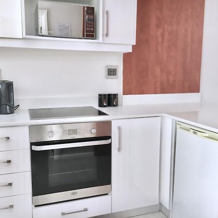Sandringham Bachelor Beach Road Bloubergstrand Kültér fotó